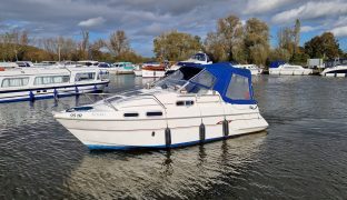 Sealine 22 - Nimmo - 2 Berth Inland Sports Cruiser