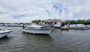 Alpha 31 - Raven - 5 Berth Inland River Cruiser