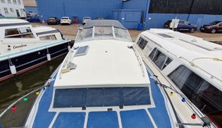 Alpha 31 - Raven - 5 Berth Inland River Cruiser