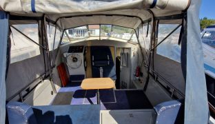 Alpha 31 - Raven - 5 Berth Inland River Cruiser