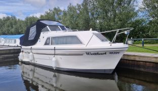 Viking 215 - WottKnot - 4 Berth Inland river cruiser