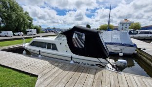 Viking 215 - WottKnot - 4 Berth Inland river cruiser