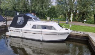 Viking 215 - WottKnot - 4 Berth Inland river cruiser