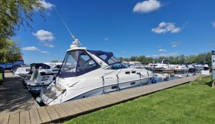 Sealine S34 - Ocean Therapy  - 6 Berth Sports Cruiser 