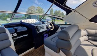 Sealine S34 - Ocean Therapy  - 6 Berth Sports Cruiser 