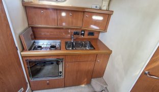 Sealine S34 - Ocean Therapy  - 6 Berth Sports Cruiser 