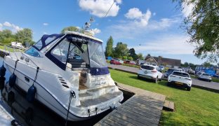 Sealine S34 - Ocean Therapy  - 6 Berth Sports Cruiser 