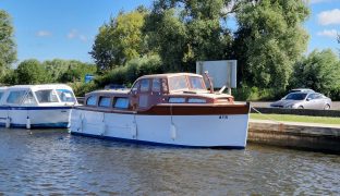 Martham Boats Wooden River Cruiser - Nice One - 4 Berth Classic Wooden Cruiser 