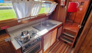 Martham Boats Wooden River Cruiser - Nice One - 4 Berth Classic Wooden Cruiser 