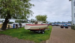 Swift 18 - Aquaholic - 4 Berth Boat