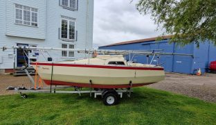 Swift 18 - Aquaholic - 4 Berth Boat