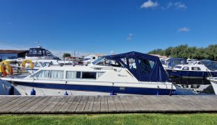 Seamaster 813 - Little Greebe - 4 Berth Inland River Cruiser