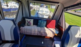 Seamaster 813 - Little Greebe - 4 Berth Inland River Cruiser