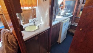 Seamaster 813 - Little Greebe - 4 Berth Inland River Cruiser