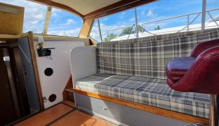 Aquafibre 42 - Lindsay B - 9 Berth Inland River Cruiser