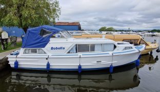 Aquafibre Ocean 30 - Bobella - 5 Berth Inland Cruiser