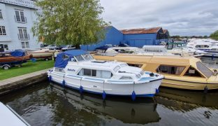 Aquafibre Ocean 30 - Bobella - 5 Berth Inland Cruiser