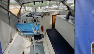 Aquafibre Ocean 30 - Bobella - 5 Berth Inland Cruiser