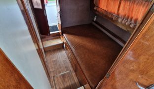 Aston 30 - CROSSBOW - 5 Berth Sports cruiser 