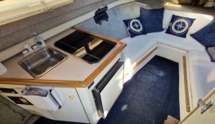 Bayliner 2655 - Lovely Jubbly - 4 Berth Sports Cruiser 