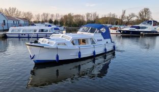 Aquafibre Ocean 30 - Bobella - 5 Berth Inland Cruiser