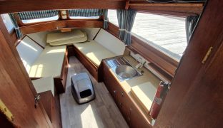 Inland Cruiser - Lucky Penny - 2 Berth Small Inland Cruiser