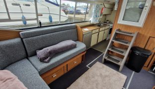 Aquafibre 38 Lowliner - Russet Retreat - 6 Berth Inland River Cruiser