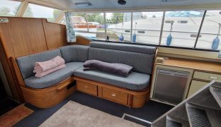 Aquafibre 38 Lowliner - Russet Retreat - 6 Berth Inland River Cruiser