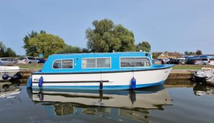 Hampton MK 3 - Amy May - 4 Berth Inland Cruiser