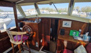 Powles 40 - Cassiopeia - 7 Berth River Cruiser