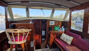 Powles 40 - Cassiopeia - 7 Berth River Cruiser