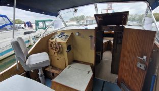 Seamaster 27 - Avocet - 4 Berth Inland cruiser