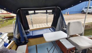 Seamaster 27 - Avocet - 4 Berth Inland cruiser