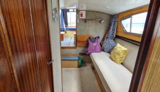 Seamaster 27 - Avocet - 4 Berth Inland cruiser