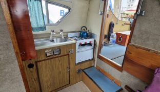 Seamaster 27 - Avocet - 4 Berth Inland cruiser