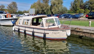 Siesta 20 - Cygnet - 2 Berth Inland river cruiser 