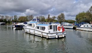 Aquafibre Pearl 38 - Moon Cloud  - 6 Berth Inland River Cruiser 