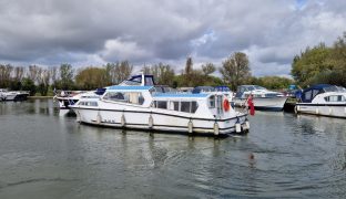 Aquafibre Pearl 38 - Moon Cloud  - 6 Berth Inland River Cruiser 