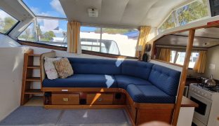 Aquafibre Pearl 38 - Moon Cloud  - 6 Berth Inland River Cruiser 