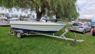 TERHI HERBERT WOODS - BIG FUN - Sports Boat