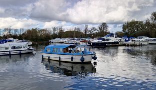 Bounty 28 - Broadland Melody - 4 Berth Inland River Cruiser