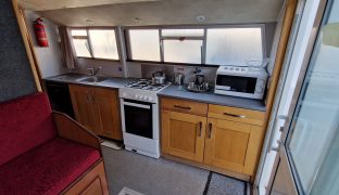 Aquafibre Entrepreneur 44 - Bright Light - 11 Berth Inland Cruiser