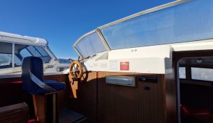 Aquafibre Entrepreneur 44 - Bright Light - 11 Berth Inland Cruiser