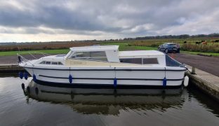 Westward 38 CC - Bure Moonlight - 6 Berth Inland River Cruiser