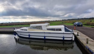 Westward 38 CC - Bure Moonlight - 6 Berth Inland River Cruiser