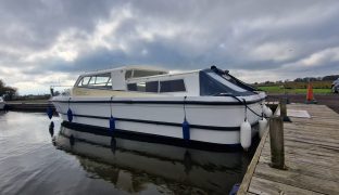 Westward 38 CC - Bure Moonlight - 6 Berth Inland River Cruiser