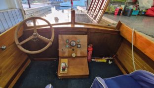 Powles Gentleman's Launch - Cleome    - Classic Wooden Cruiser 