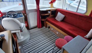 Horizon 35 - MEANDER - 6 Berth Inland river cruiser