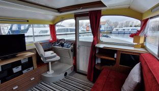 Horizon 35 - MEANDER - 6 Berth Inland river cruiser