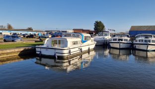 Aquafibre 38 - Antigua 1 - 7 Berth Inland cruiser